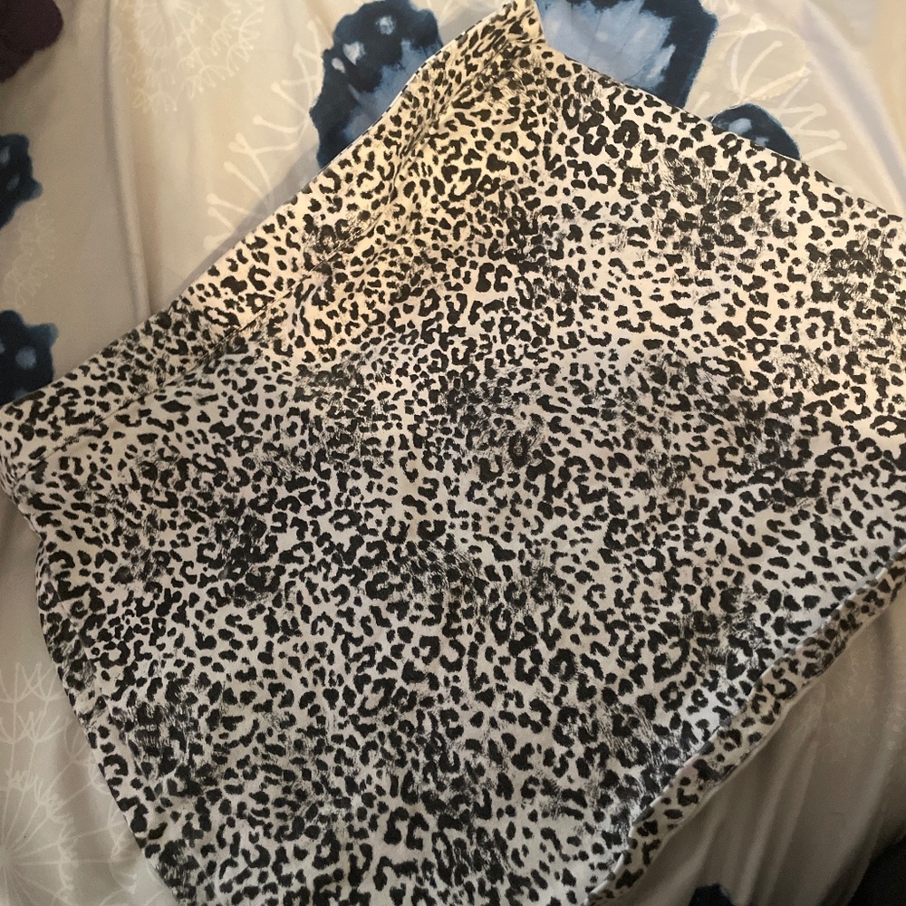 Cheeta print skirt